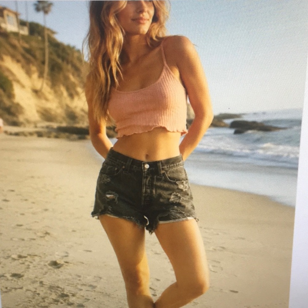 LEVI’S/BLACK-VINTAGE 501 DISTRESSED CUT OFF SHORTS